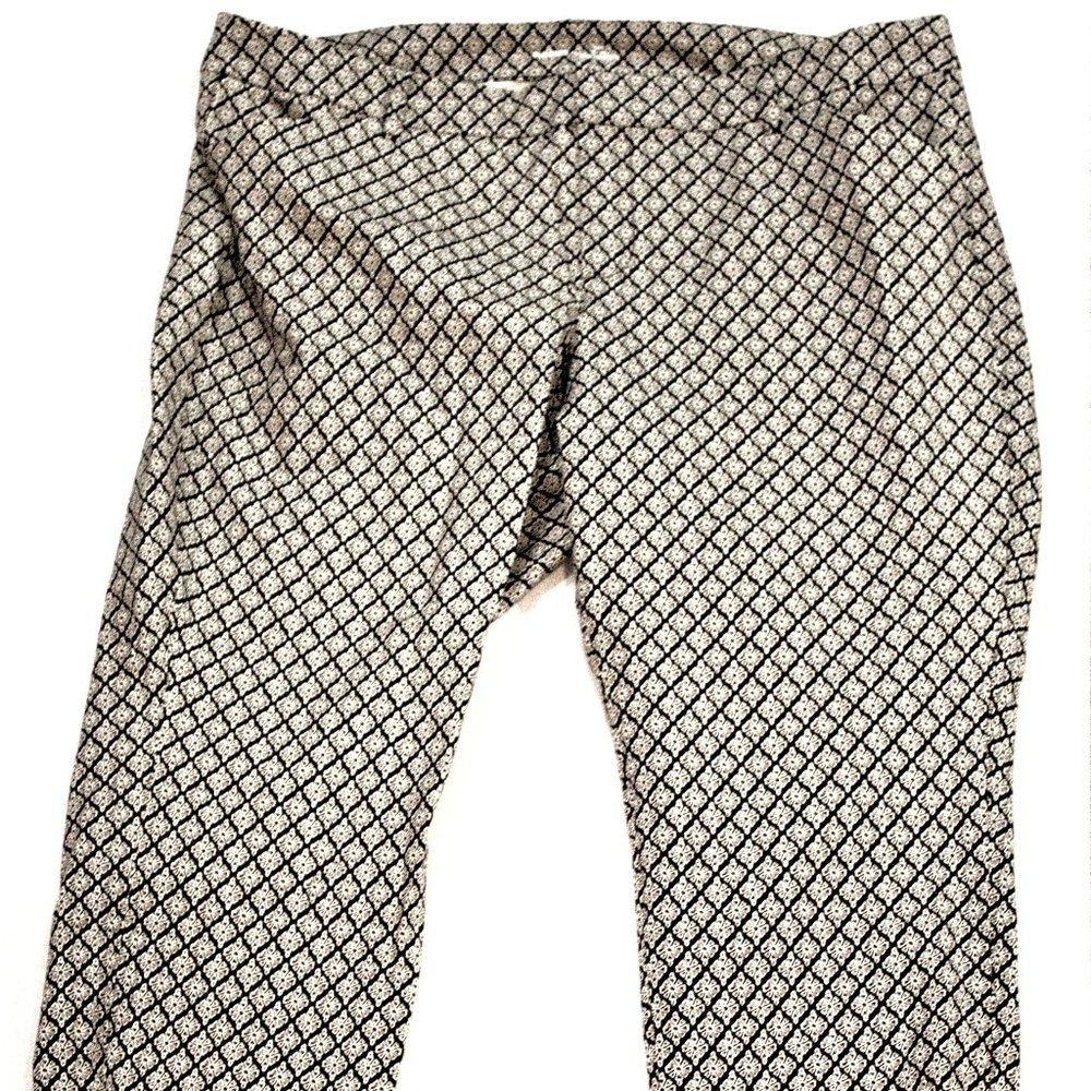 Old Navy Pixie Ankle Pants